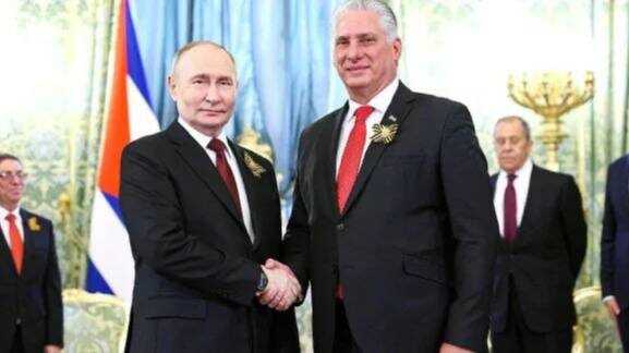 Путин обещает Кубе миллиард за визит